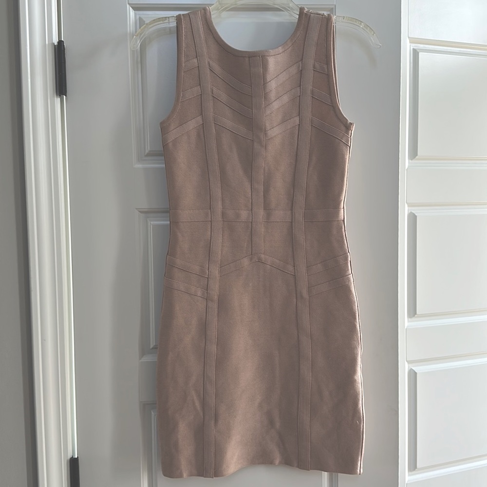 Bebe bandage dress in mauve